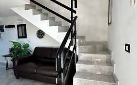 Marble Apartment